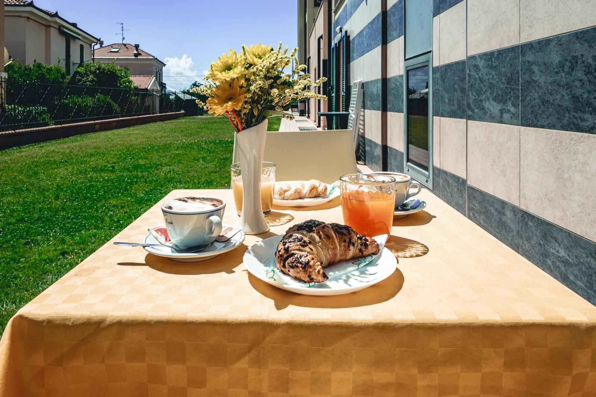 Residence Le Saline Борджо-Верецці Екстер'єр фото